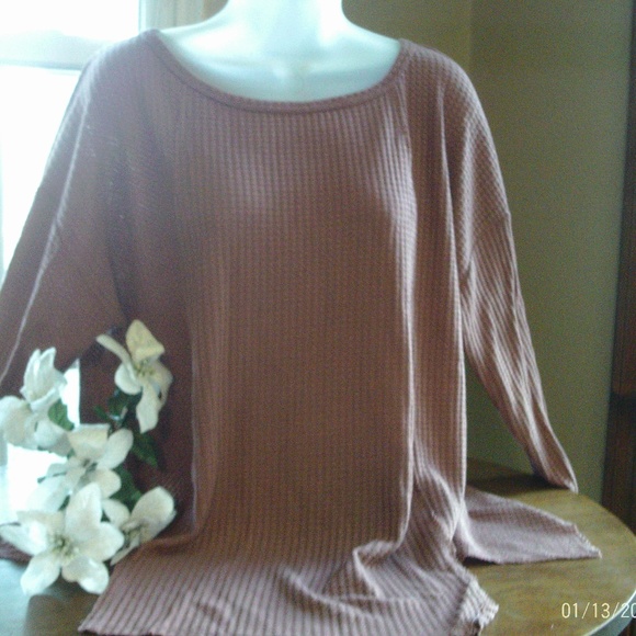 Cool Melon Tops - Mauve Side Line top Size XL